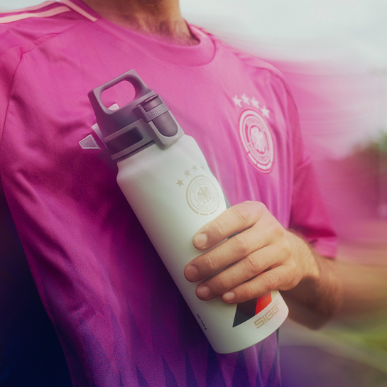 SIGG Dfb Team WMB One 1 L - juomapullo