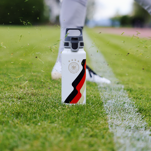 SIGG Dfb Team WMB One 1 L - juomapullo